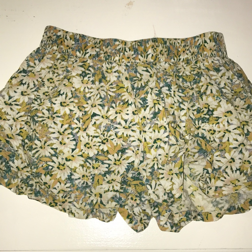 Floral Loose Shorts